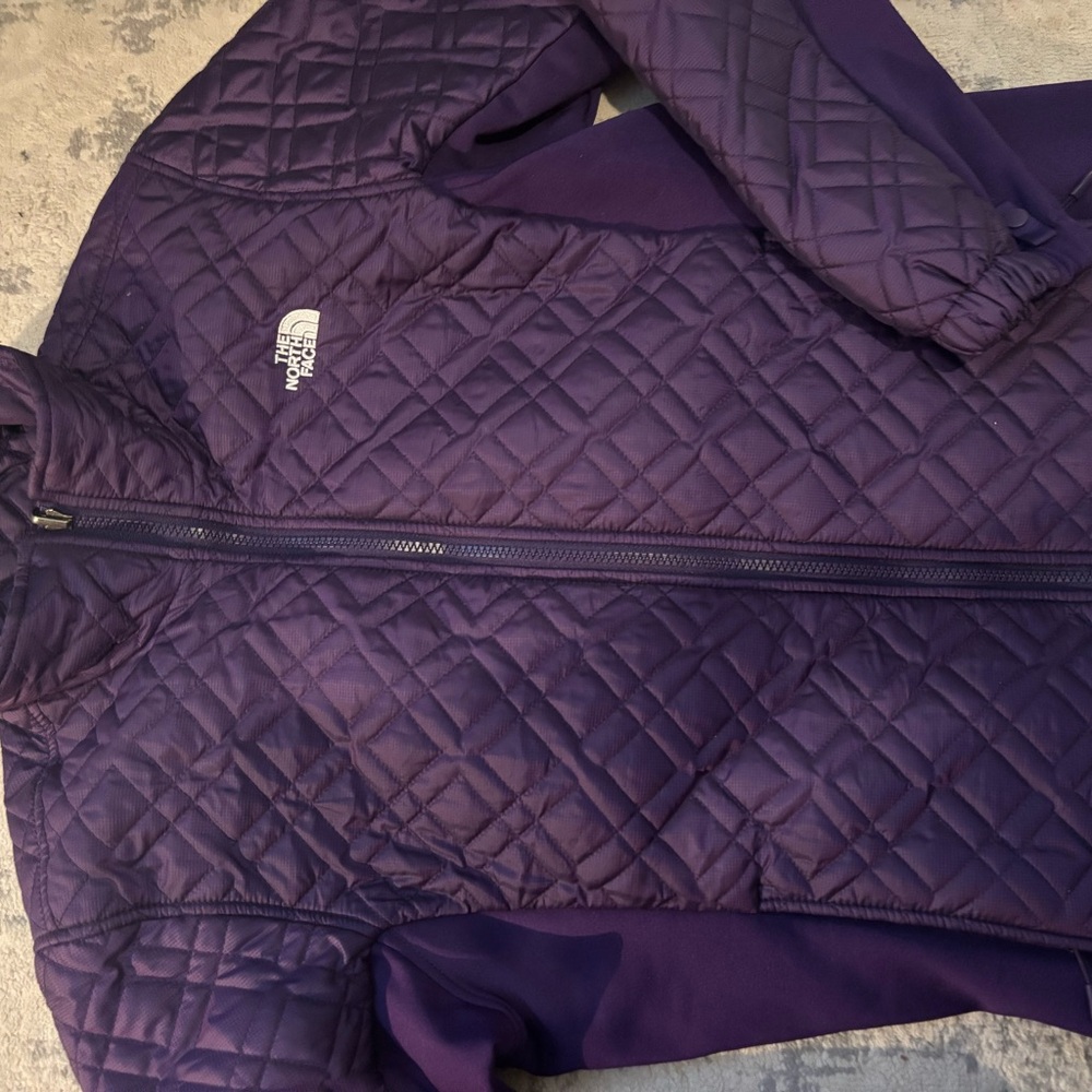 The North Face Women's Deep Purple Puffer Jacket